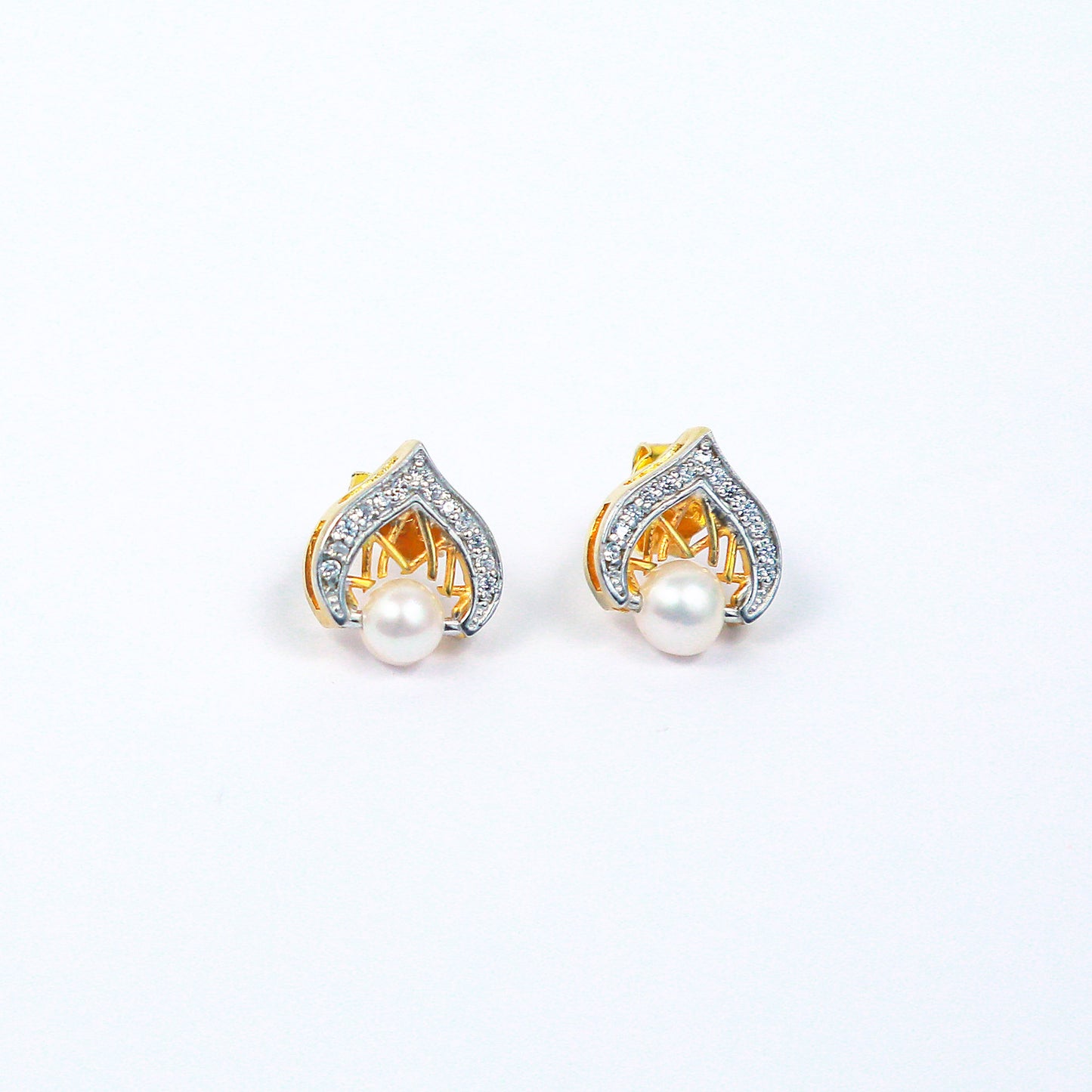 Gold Plated Pearl Pendant Set