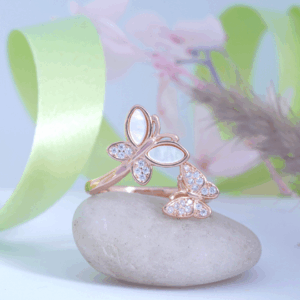 mop butterfly ring rosegold 2.png