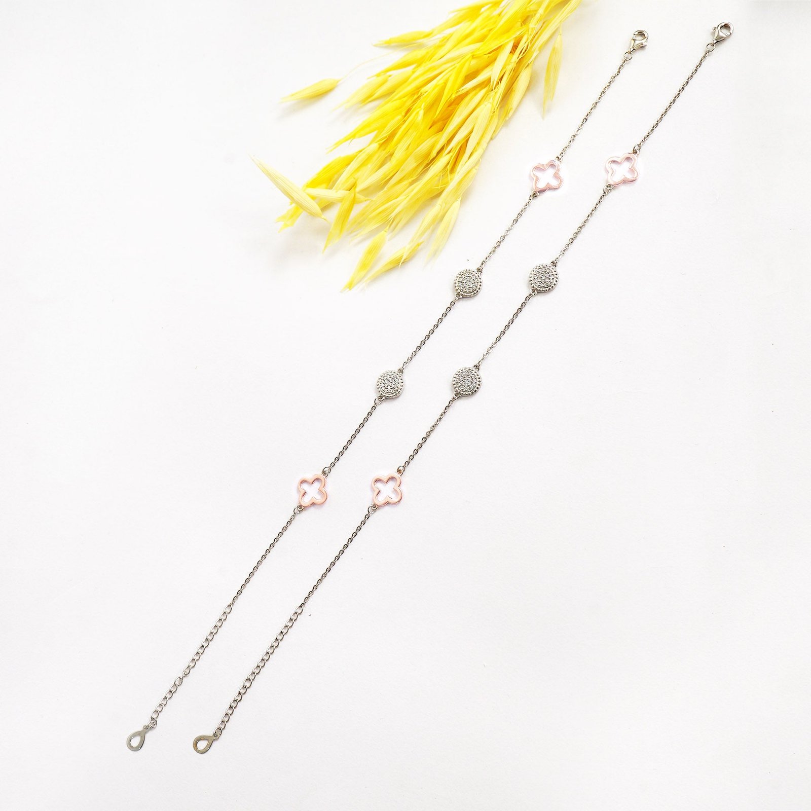 silver 2 tone clove anklet2.jpg silver 2 tone clove anklet2.jpg