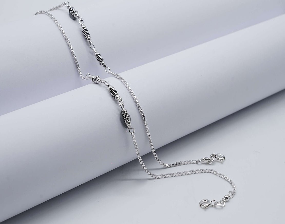 silver antique spring charm anklet1.jpg silver antique spring charm anklet1.jpg