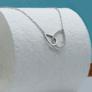 silver drop intertwine necklace4.png