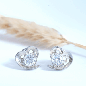 silver heart swarovski studs1.png